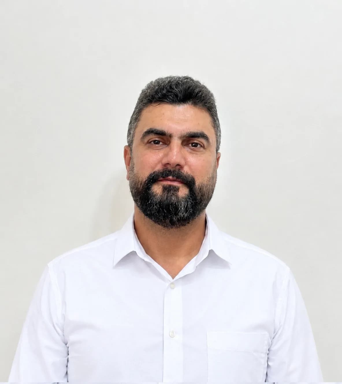 فرزاد فتاحی